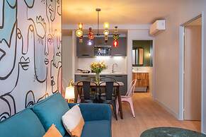 Montmartre Paris Suite