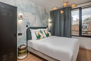 Montmartre Paris Suite
