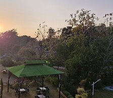 The Gooseneck Hotel and Restaurant