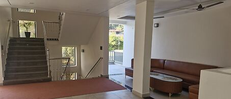 The Gooseneck Hotel and Restaurant