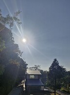 The Gooseneck Hotel and Restaurant