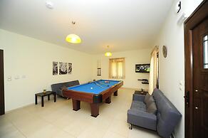 Villa Orsalia With Private Pool