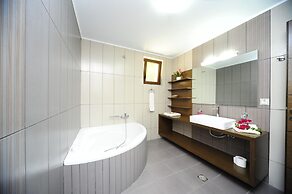 Villa Orsalia With Private Pool