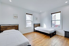 Walk to Roger Williams Park: Apt in Providence!