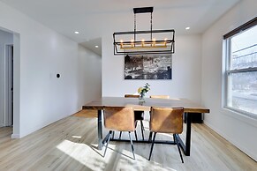 Walk to Roger Williams Park: Apt in Providence!