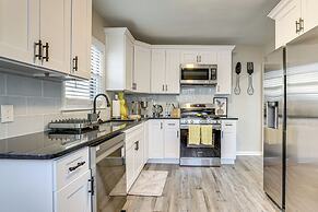 2 Mi to Midtown: Chic Apartment in Atlanta!