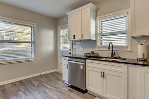 2 Mi to Midtown: Chic Apartment in Atlanta!