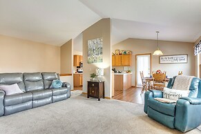 17 Mi to Columbus: Pickerington Home w/ Fire Pit!