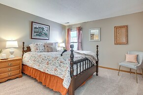 17 Mi to Columbus: Pickerington Home w/ Fire Pit!