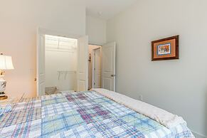 Balconies: Walkable Southside Chattanooga Condo!