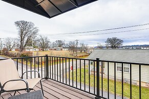 Balconies: Walkable Southside Chattanooga Condo!