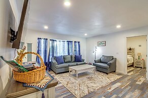 < 1 Mi to Ocean: Hot Tub Haven in Gold Beach