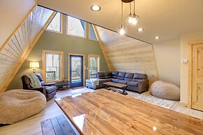 Wytheville A-frame Cabin w/ Wraparound Deck