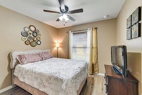 4 Mi to Bradenton Riverwalk: Cozy Home w/ Patio!