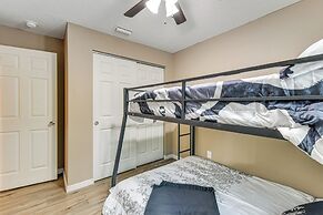 4 Mi to Bradenton Riverwalk: Cozy Home w/ Patio!