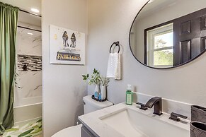 Near Lakes & Golfing: Spacious Loganville Home!