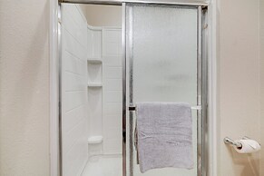 2 Mi to Beaches: Condo w/ Patio in Port Hueneme!