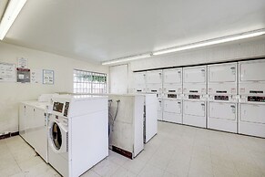 2 Mi to Beaches: Condo w/ Patio in Port Hueneme!