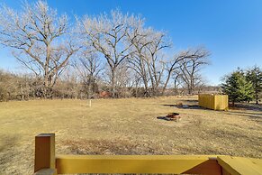Covered Porch & Grill: 1-acre Property in Bristow!