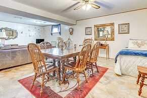 Walk to Ohio River & Spencer Landing: Apt w/ Patio