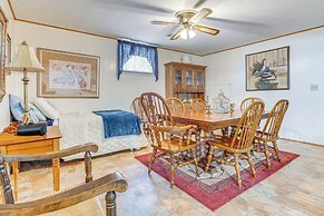 Walk to Ohio River & Spencer Landing: Apt w/ Patio