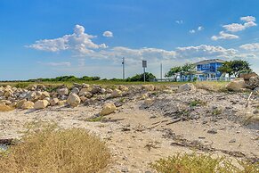 Gulf Coast Cottage w/ Beach Access: Fish & Paddle!
