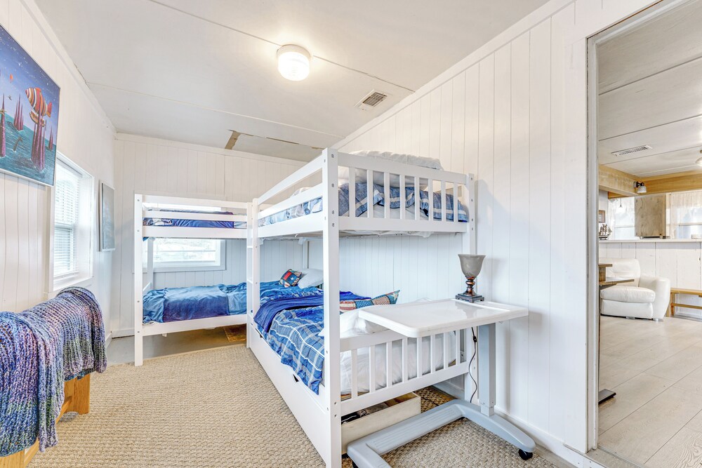 Gulf Coast Cottage w/ Beach Access: Fish & Paddle!