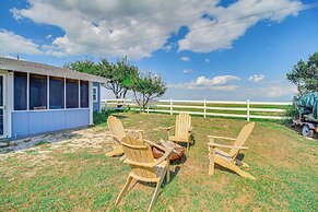 Gulf Coast Cottage w/ Beach Access: Fish & Paddle!