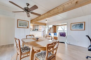 Gulf Coast Cottage w/ Beach Access: Fish & Paddle!