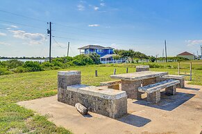 Gulf Coast Cottage w/ Beach Access: Fish & Paddle!
