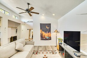 5 Mi to U of A Campus: Mtn-view Tucson Pad!