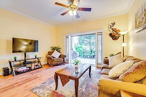 12 Mi to Wdw: Resort Condo w/ Community Hot Tub!