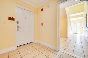 12 Mi to Wdw: Resort Condo w/ Community Hot Tub!