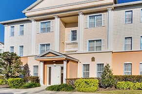 12 Mi to Wdw: Resort Condo w/ Community Hot Tub!