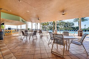 12 Mi to Wdw: Resort Condo w/ Community Hot Tub!