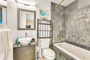 Shop, Golf & Hike: Modern Scottsdale Studio!