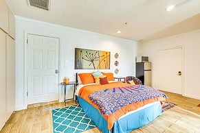 Shop, Golf & Hike: Modern Scottsdale Studio!