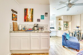 Shop, Golf & Hike: Modern Scottsdale Studio!