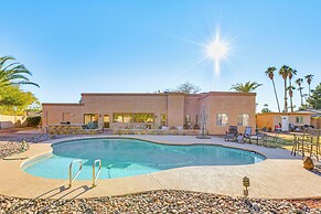 Shop, Golf & Hike: Modern Scottsdale Studio!