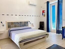 Casa Mondrian - Camere con Bagno e Piscina Privata