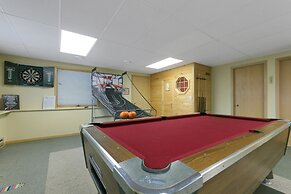 Spacious 8-BR Leech Lake Retreat w/ Game Room