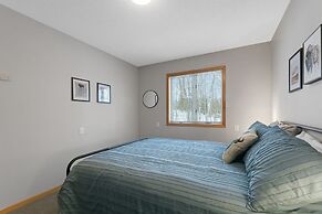 Spacious 8-BR Leech Lake Retreat w/ Game Room