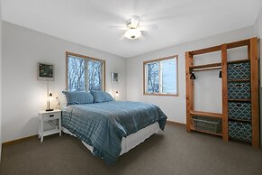 Spacious 8-BR Leech Lake Retreat w/ Game Room