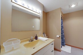 Spacious 8-BR Leech Lake Retreat w/ Game Room