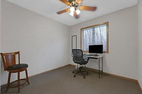 Spacious 8-BR Leech Lake Retreat w/ Game Room