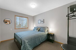 Spacious 8-BR Leech Lake Retreat w/ Game Room