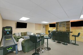 Spacious 8-BR Leech Lake Retreat w/ Game Room