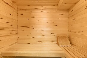 Spacious 8-BR Leech Lake Retreat w/ Game Room