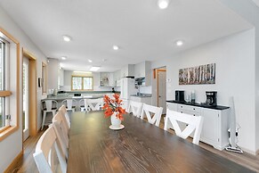 Spacious 8-BR Leech Lake Retreat w/ Game Room