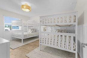 467 Water Front W/ Pool & Canal Access 3 Bedroom Home